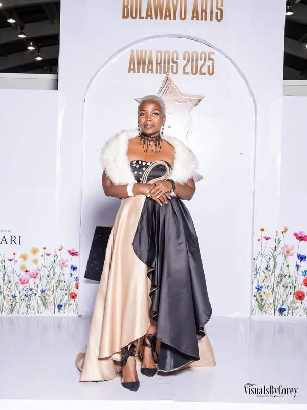 A guest on the red carpet in couture